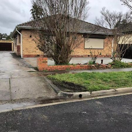 Melbourne Short Stay- Burwood Deakin Uni墨尔本民宿-迪肯大学バーウッド エクステリア 写真